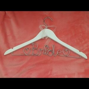 Bridal hanger